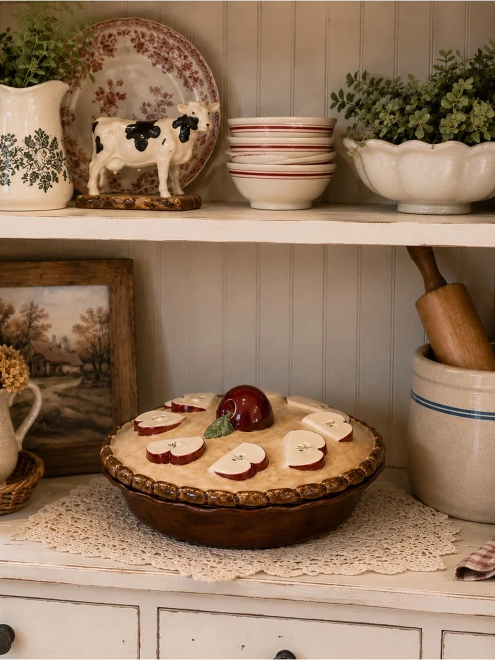 Ceramic Apple Pie Covered Serving Dish - Red/Beige